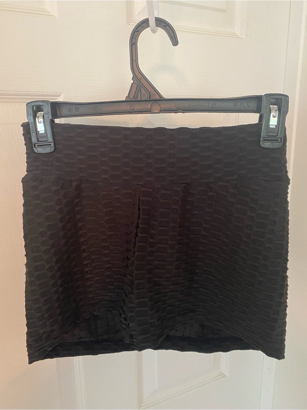 Women’s Black scrunch-butt Athletic Shorts - Textured High-Waist Performance